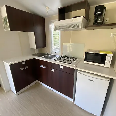 Mobilhome Du Soleil Hébergement de vacances *